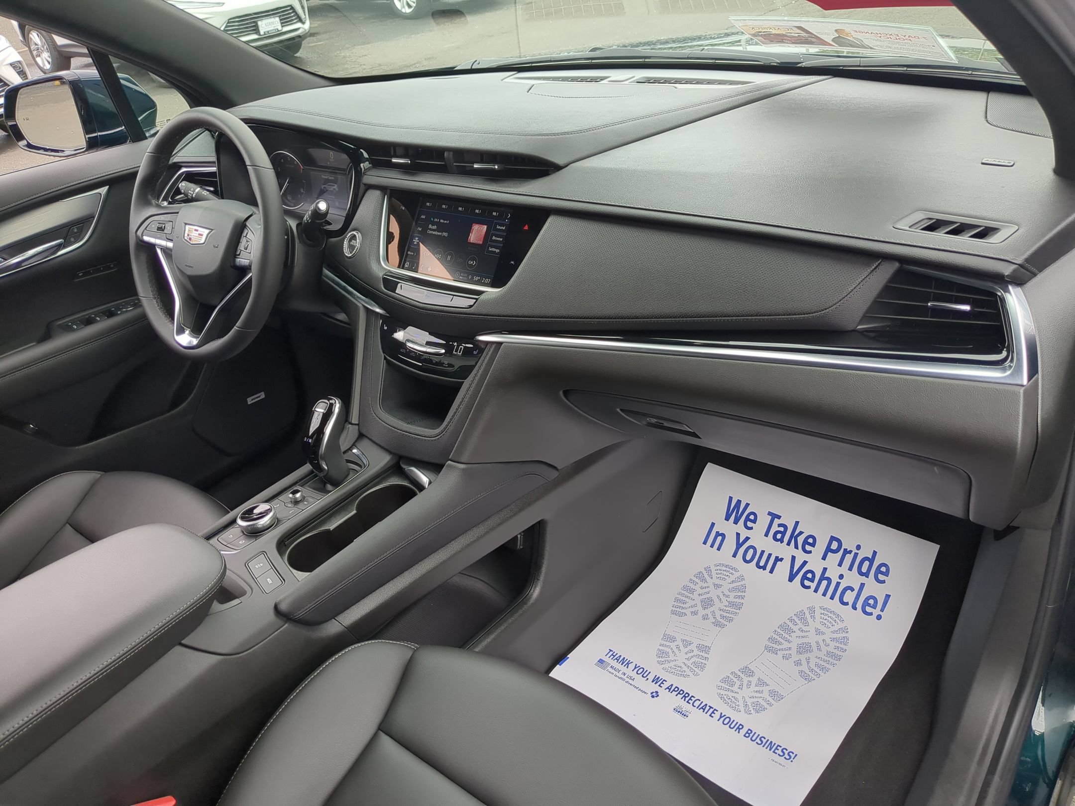 Certified 2024 Cadillac XT6 Luxury w/ LPO, Floor Liner Package AWD/4WD image 27