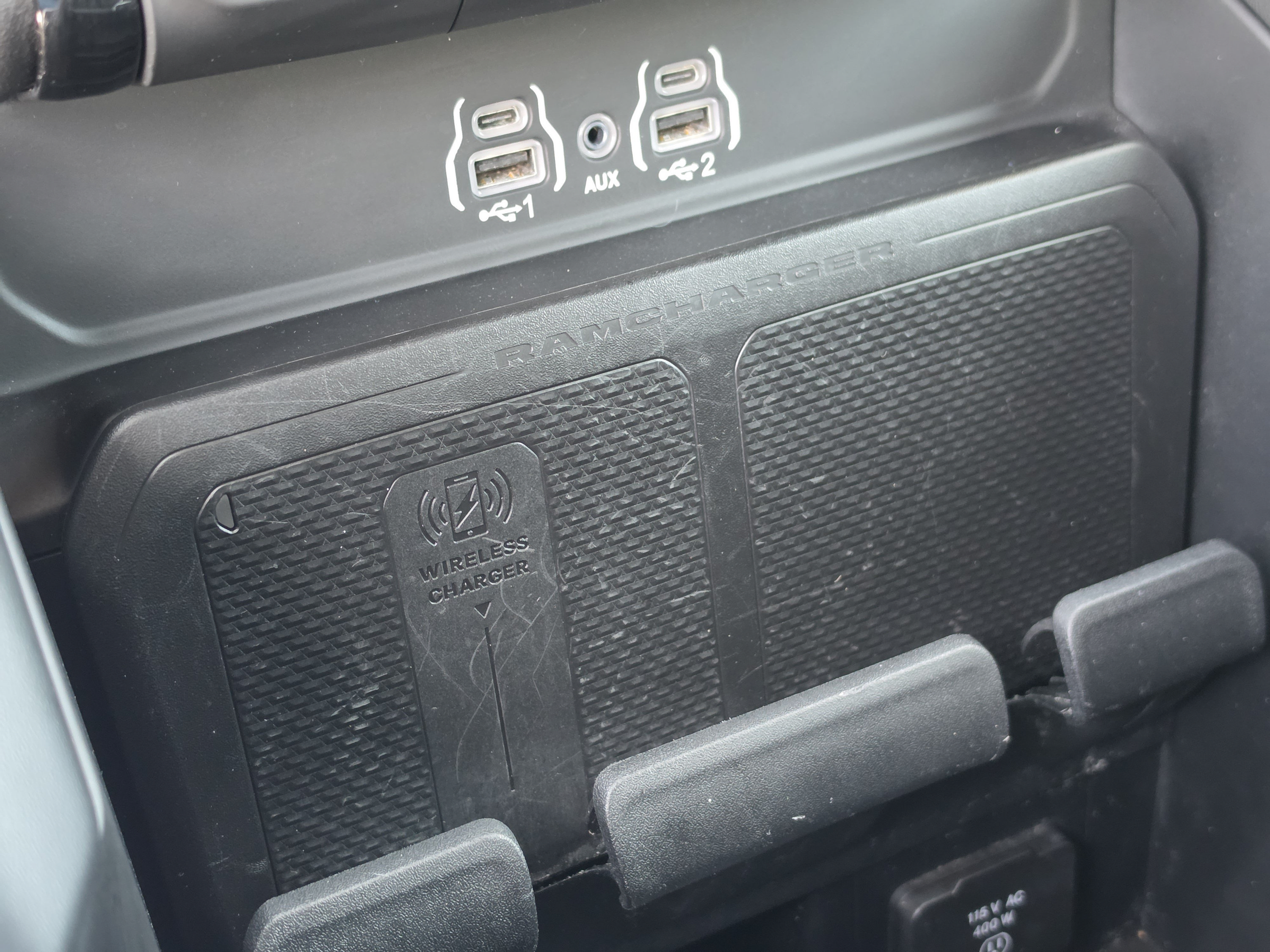 Used 2025 RAM 1500 Big Horn AWD/4WD image 40