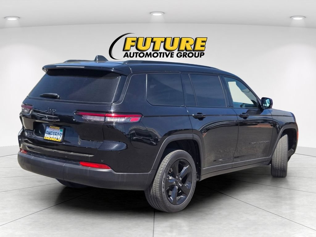 Used 2023 Jeep Grand Cherokee L Laredo AWD/4WD image 4