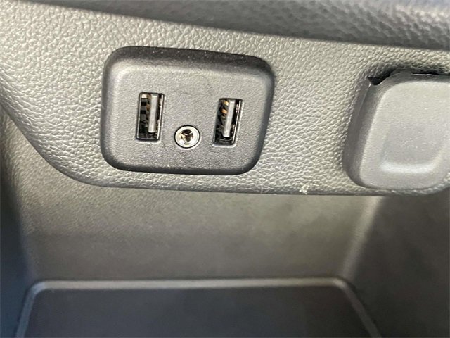 Used 2022 Chevrolet Traverse LS w/ Midnight/Sport Edition image 20