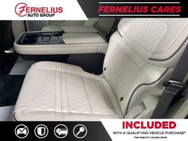 Used 2023 Lincoln Navigator Black Label image 33