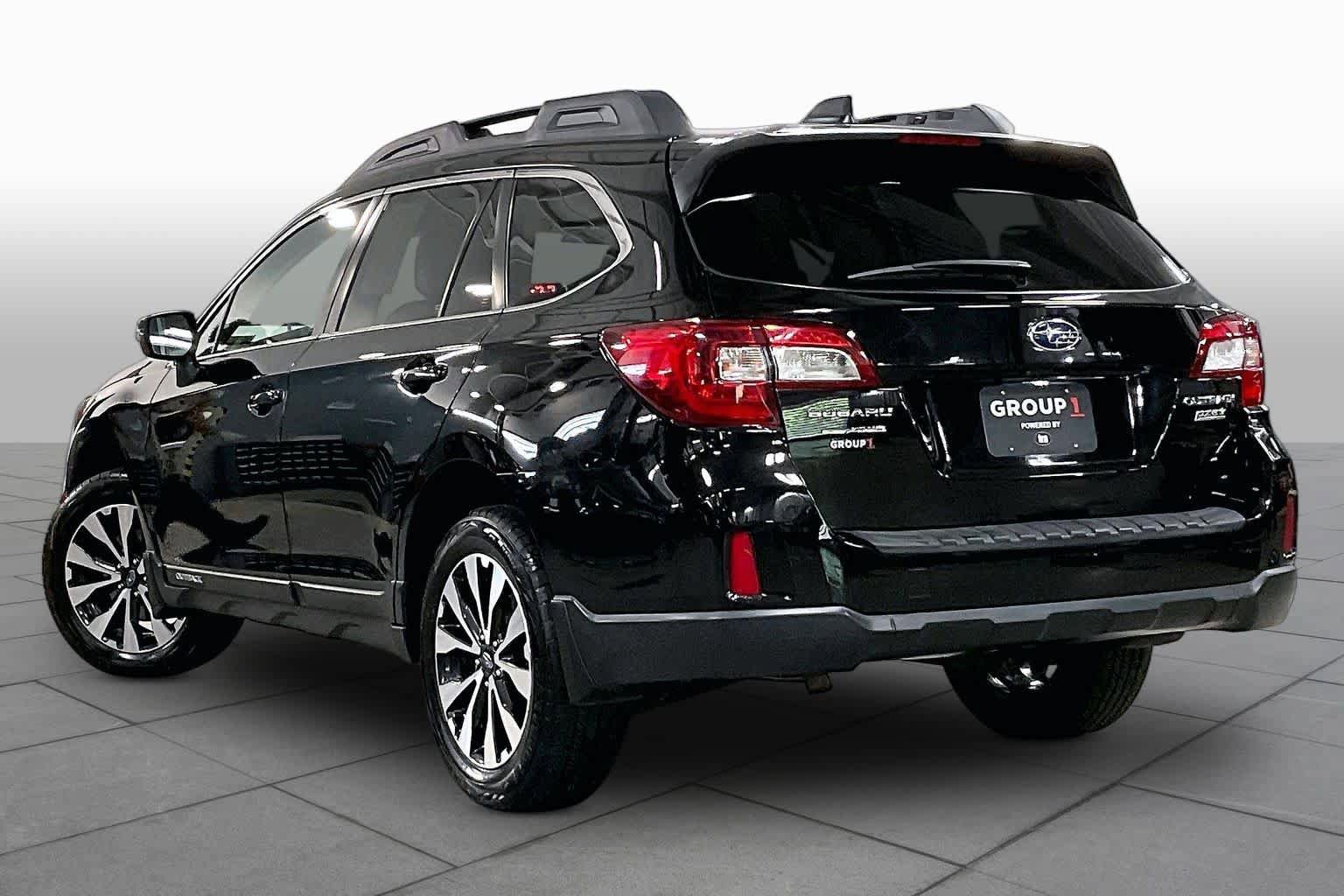 Used 2016 Subaru Outback 2.5i Limited AWD/4WD image 12