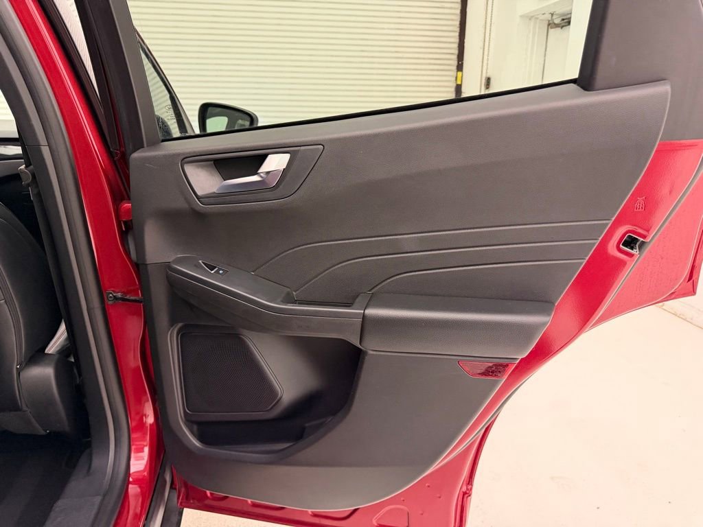 Used 2024 Ford Escape ST-Line image 43