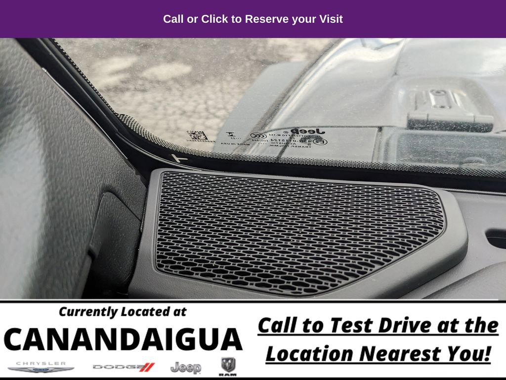 Used 2023 Jeep Gladiator Sport image 19