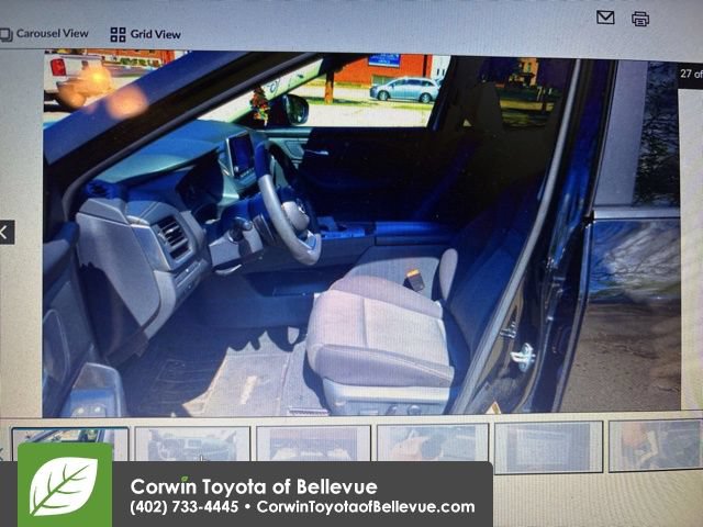 Used 2024 Nissan Rogue SV FWD image 42