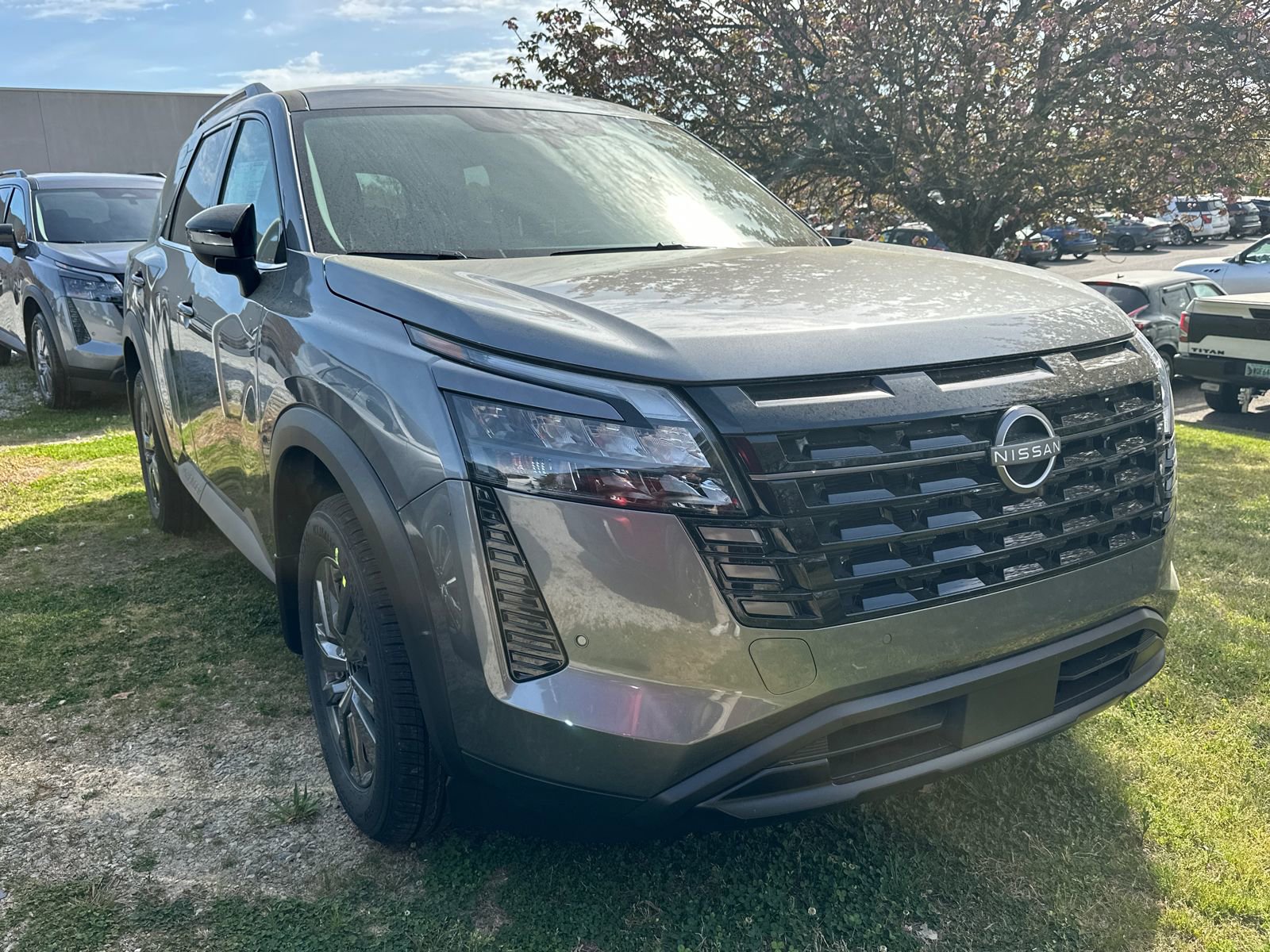 New 2026 Nissan Pathfinder SV w/ Cargo Package image 3