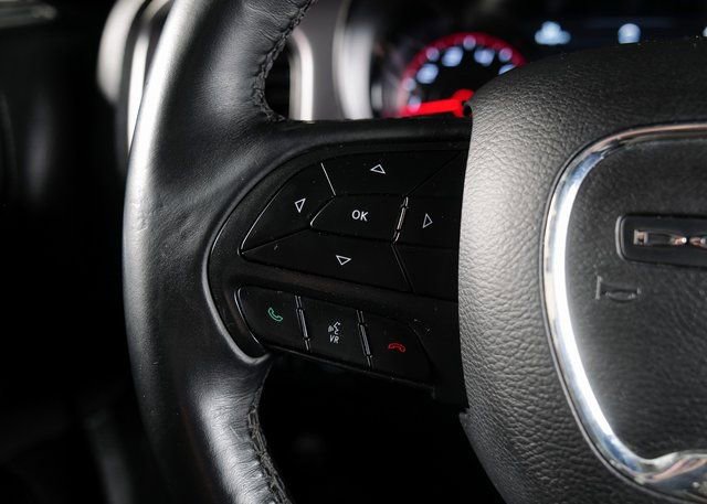 Used 2019 Dodge Charger SXT image 19