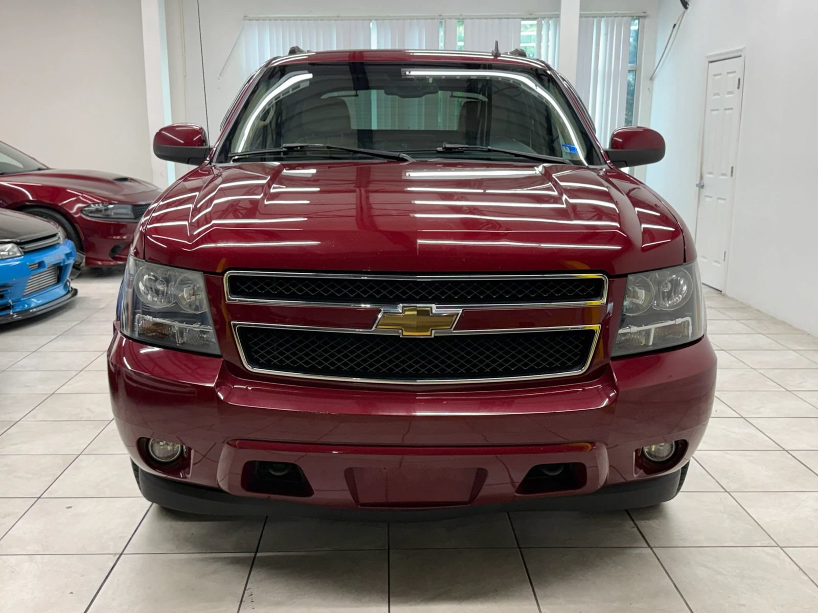Used 2007 Chevrolet Avalanche LTZ w/ LTZ Preferred Equipment Group AWD/4WD image 2