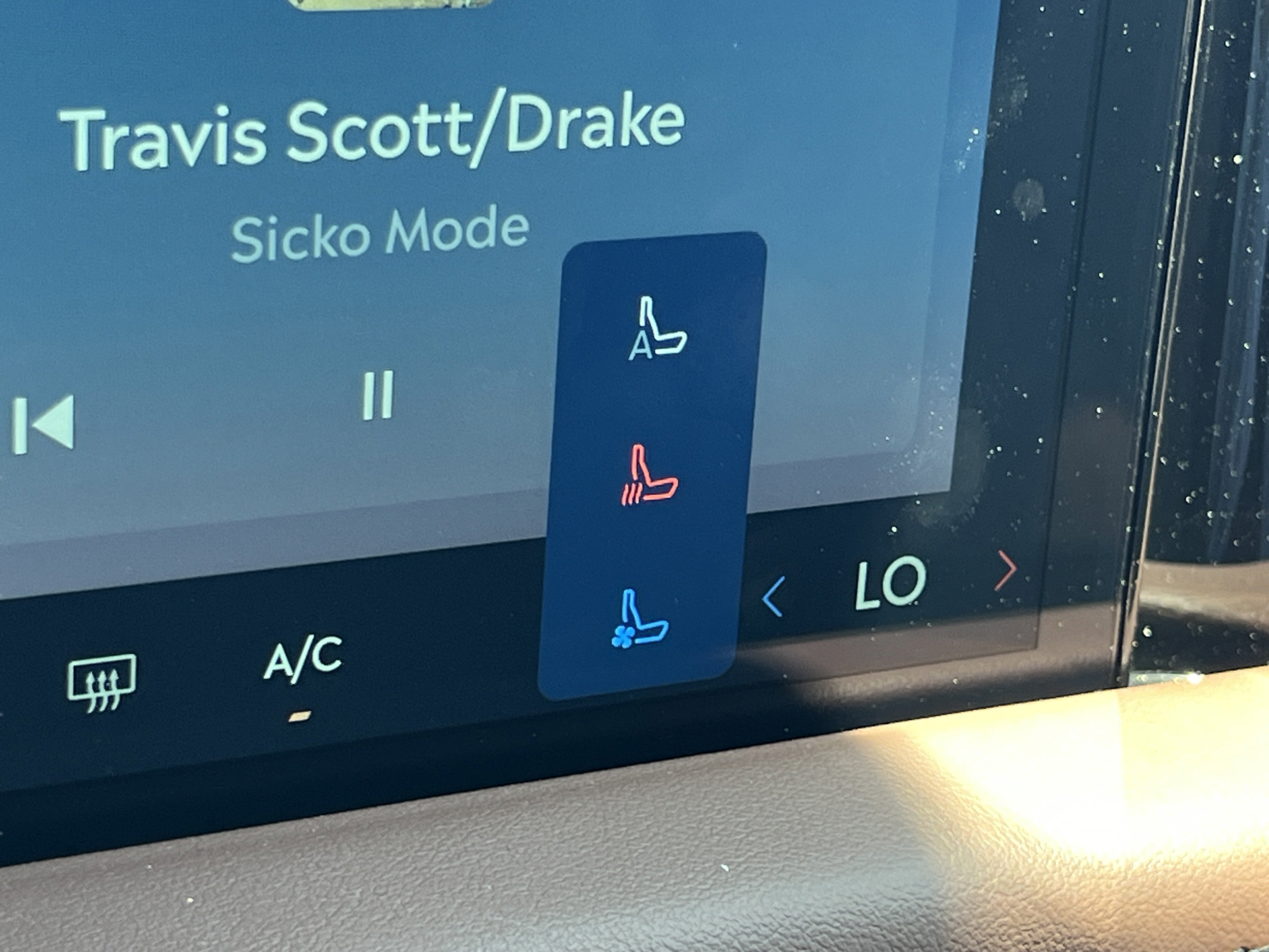 New 2026 Lincoln Aviator Reserve AWD/4WD image 16