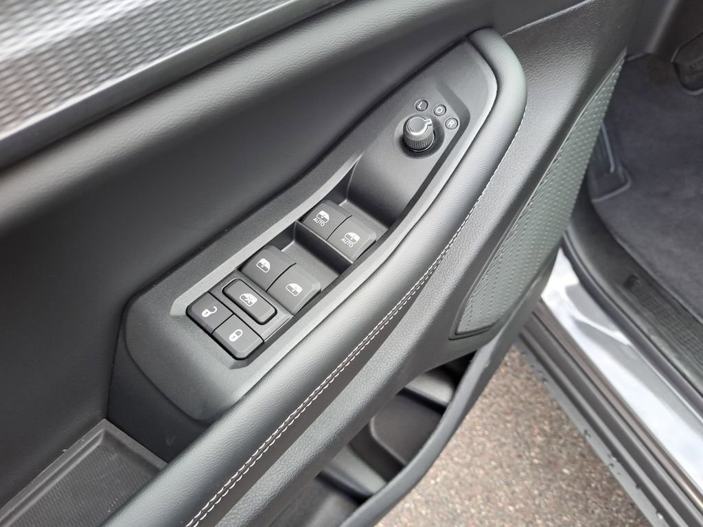 New 2025 Jeep Grand Cherokee L Altitude image 20