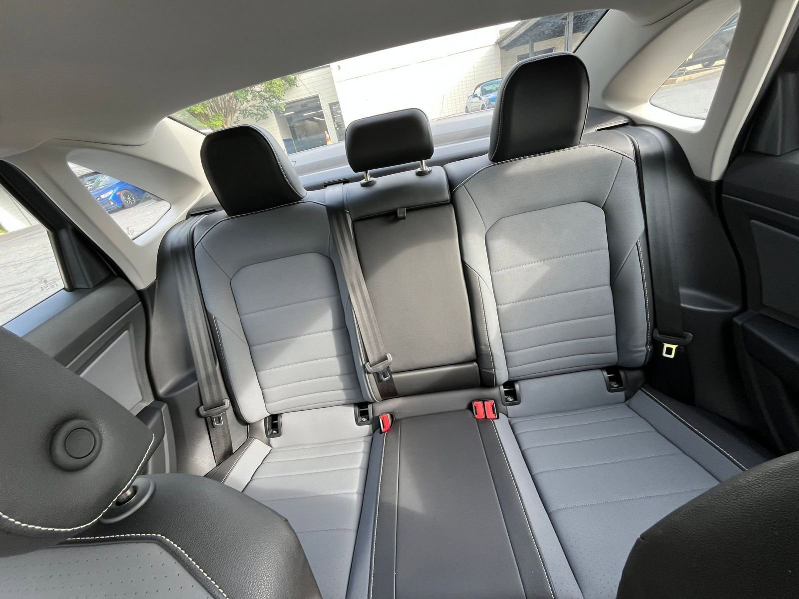 Used 2025 Volkswagen Jetta SE image 39