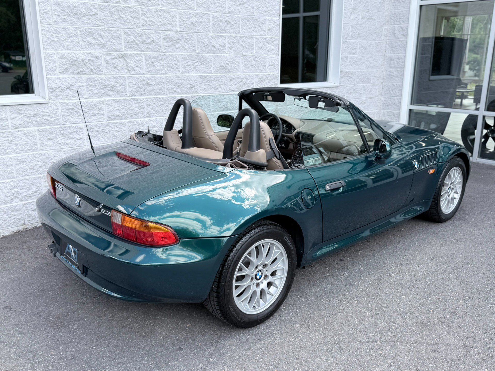 Used 1999 BMW Z3 2.5i RWD image 28
