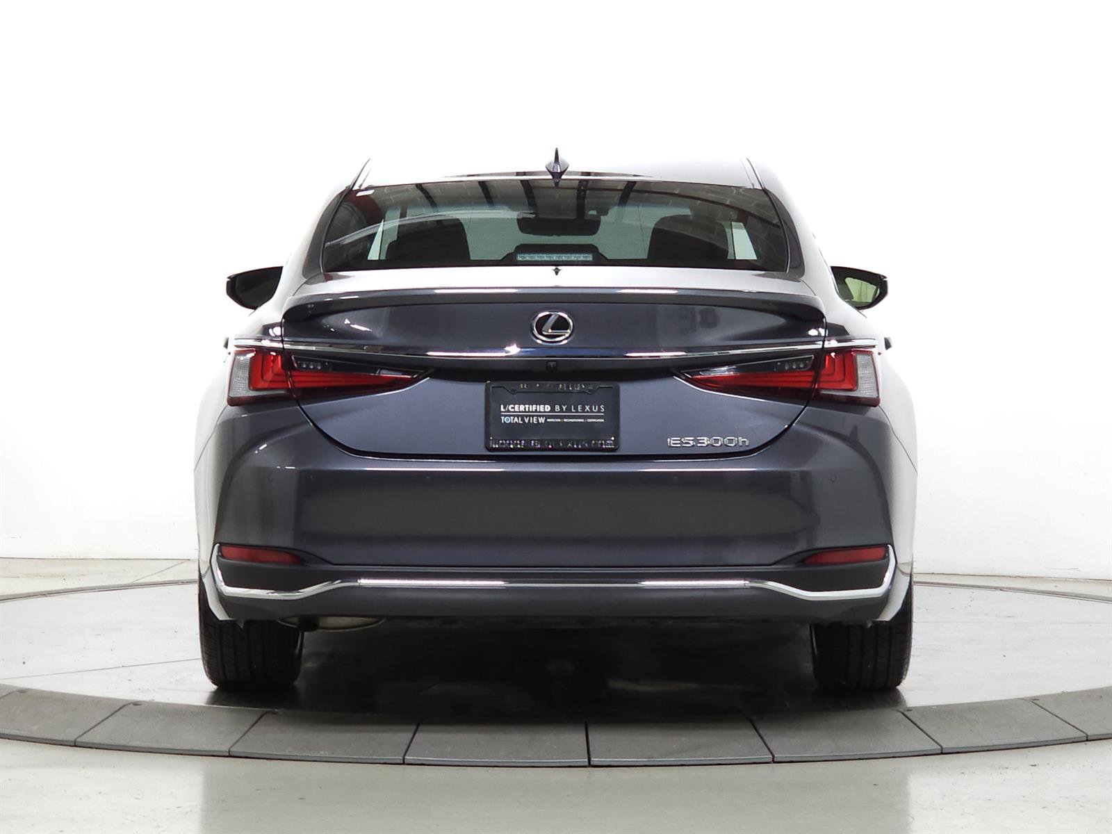 Used 2025 Lexus ES 300h Ultra Luxury image 7