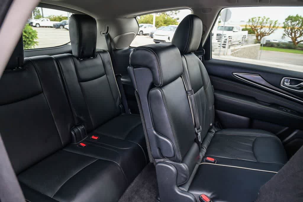 Used 2020 INFINITI QX60 Luxe w/ Essential Package FWD image 19