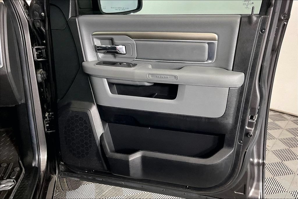 Used 2016 RAM 1500 Lone Star RWD image 23