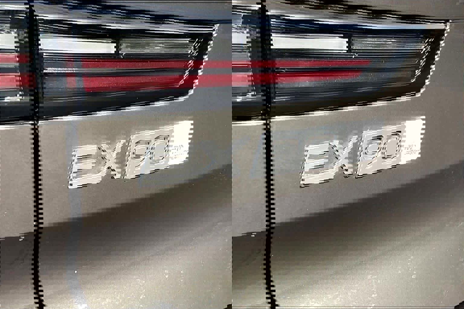 Used 2025 Volvo EX90 Ultra image 11