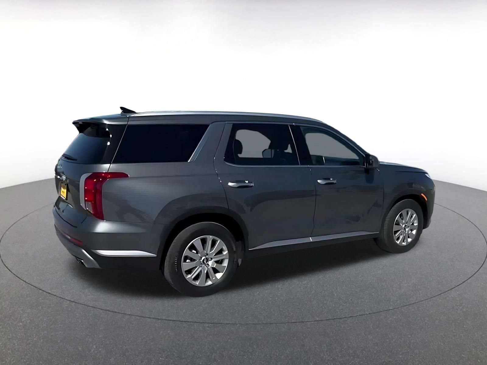 Used 2025 Hyundai Palisade SEL FWD image 14