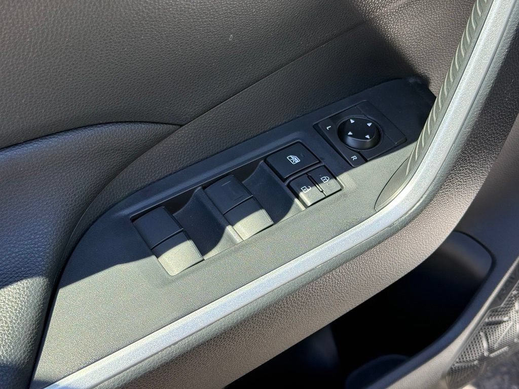Used 2019 Toyota RAV4 XLE FWD image 34