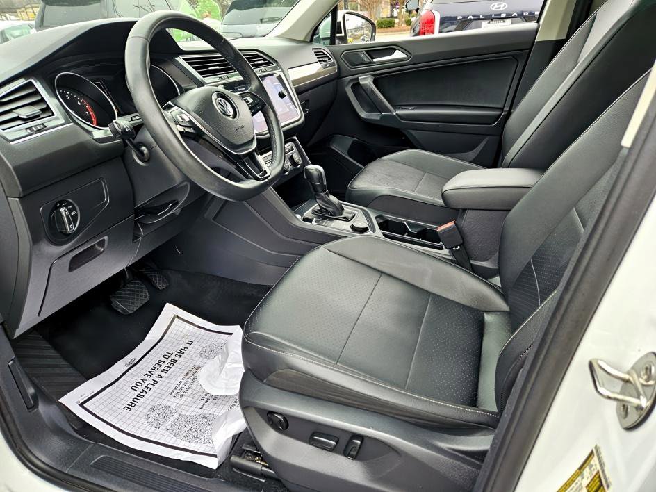 Used 2020 Volkswagen Tiguan SE image 7