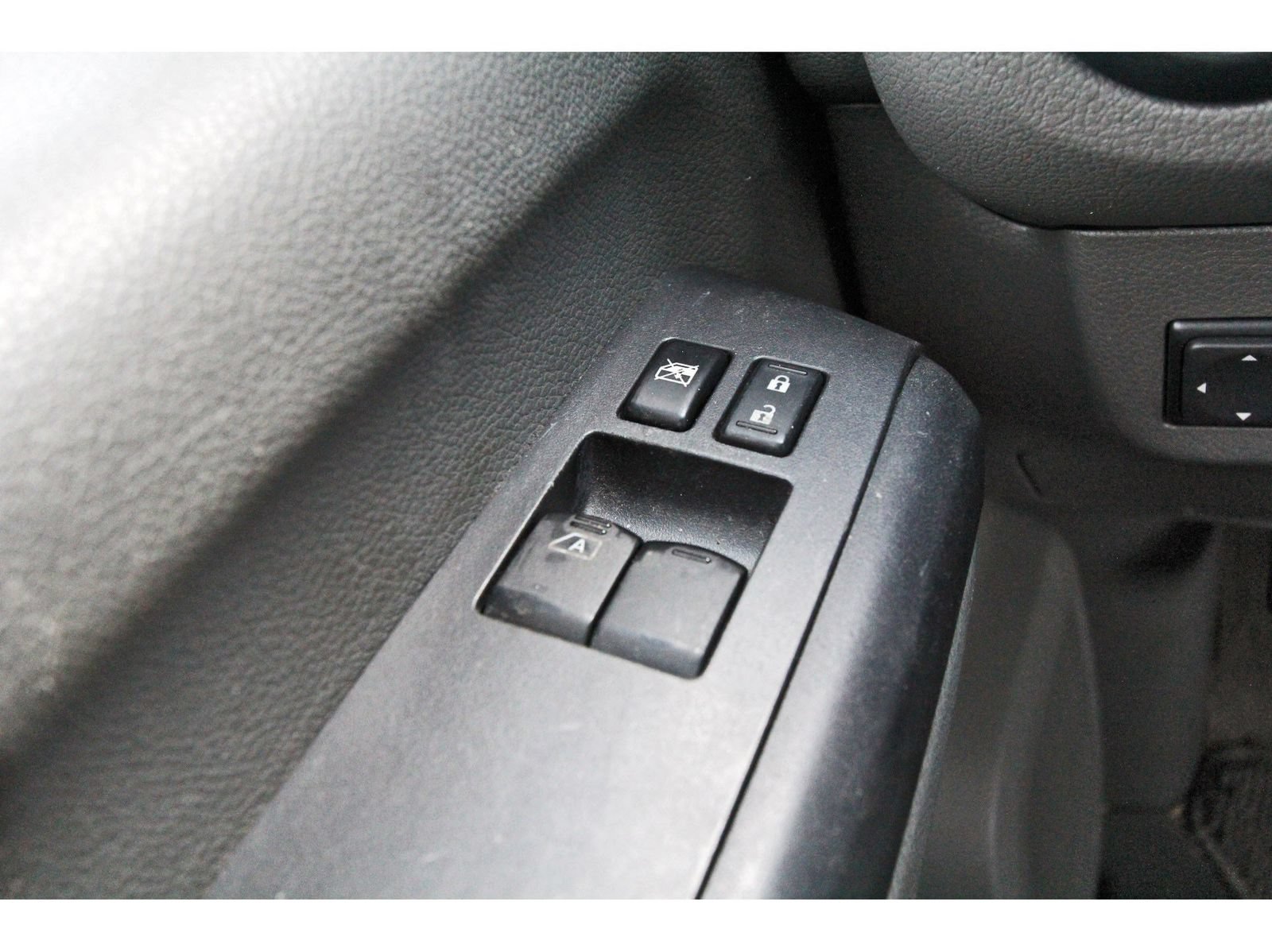 Used 2016 Nissan NV 3500 SL RWD image 20