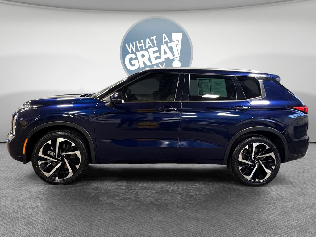 Used 2023 Mitsubishi Outlander SEL image 7