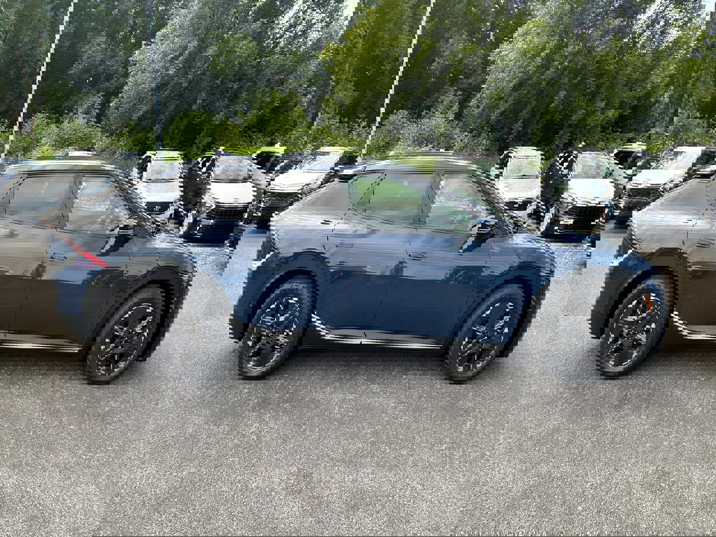 New 2025 Kia EV6 Light w/ Light LR Technology Package image 4