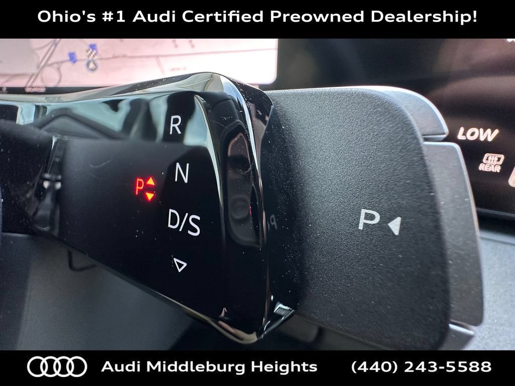 Used 2026 Audi Q3 quattro 2.0T w/ Technology Package AWD/4WD image 39