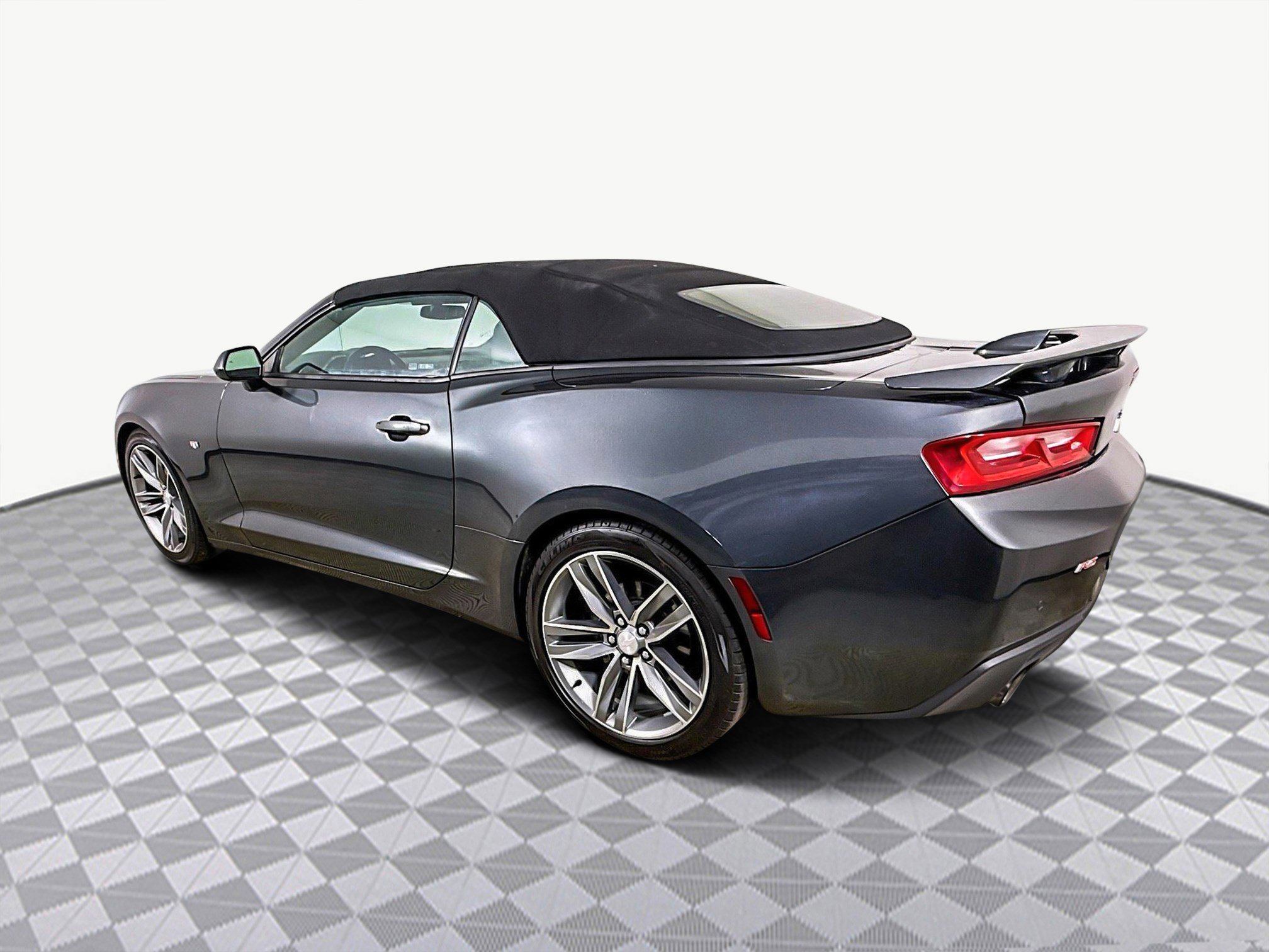 Used 2016 Chevrolet Camaro LT image 6