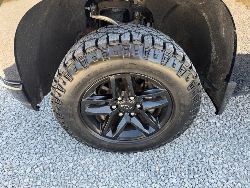 Used 2019 Chevrolet Silverado 1500 Custom Trail Boss AWD/4WD image 30