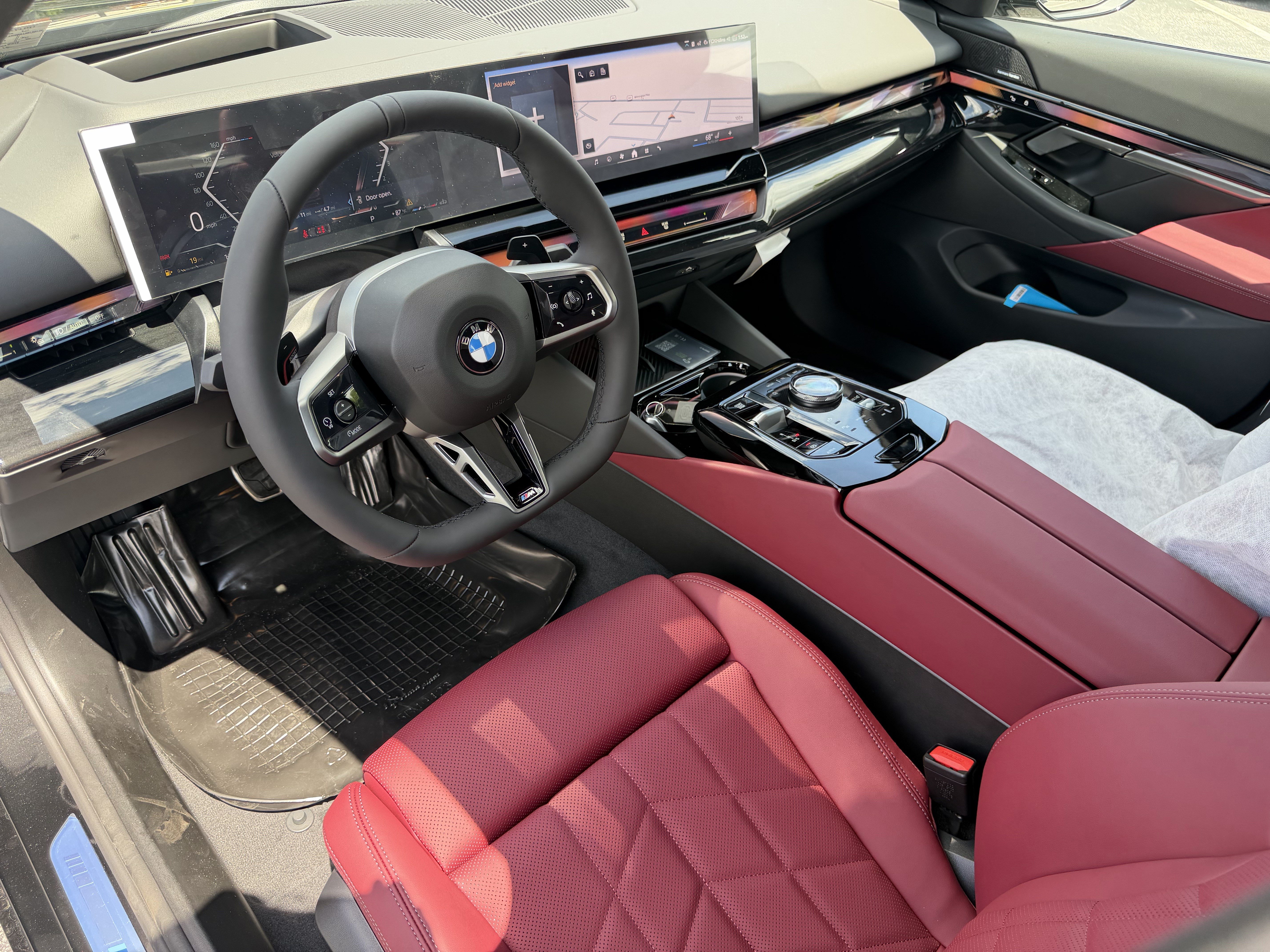 Used 2027 BMW 530i xDrive w/ M Sport Package AWD/4WD image 11