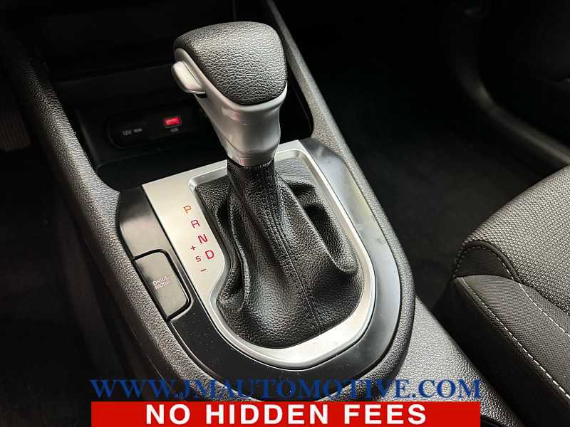 Used 2022 Kia Forte LXS image 27