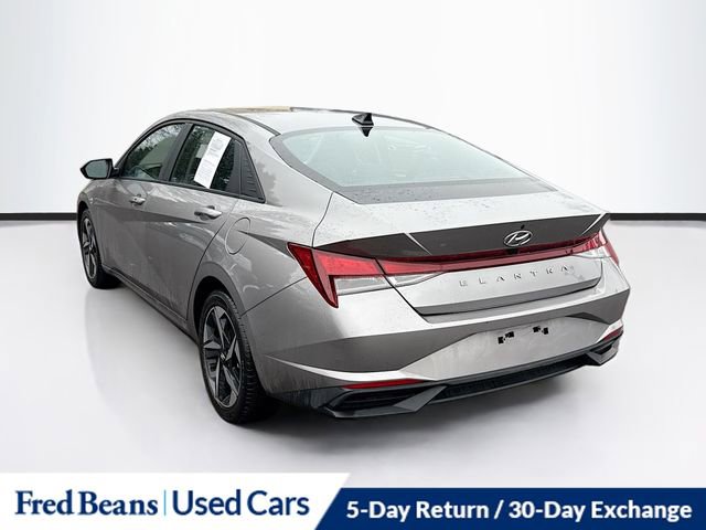 Used 2023 Hyundai Elantra SEL w/ Convenience Package image 5