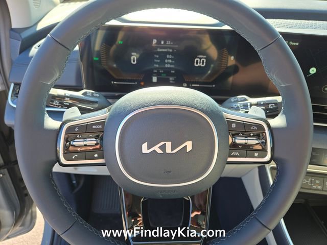 New 2026 Kia Carnival EX FWD image 16