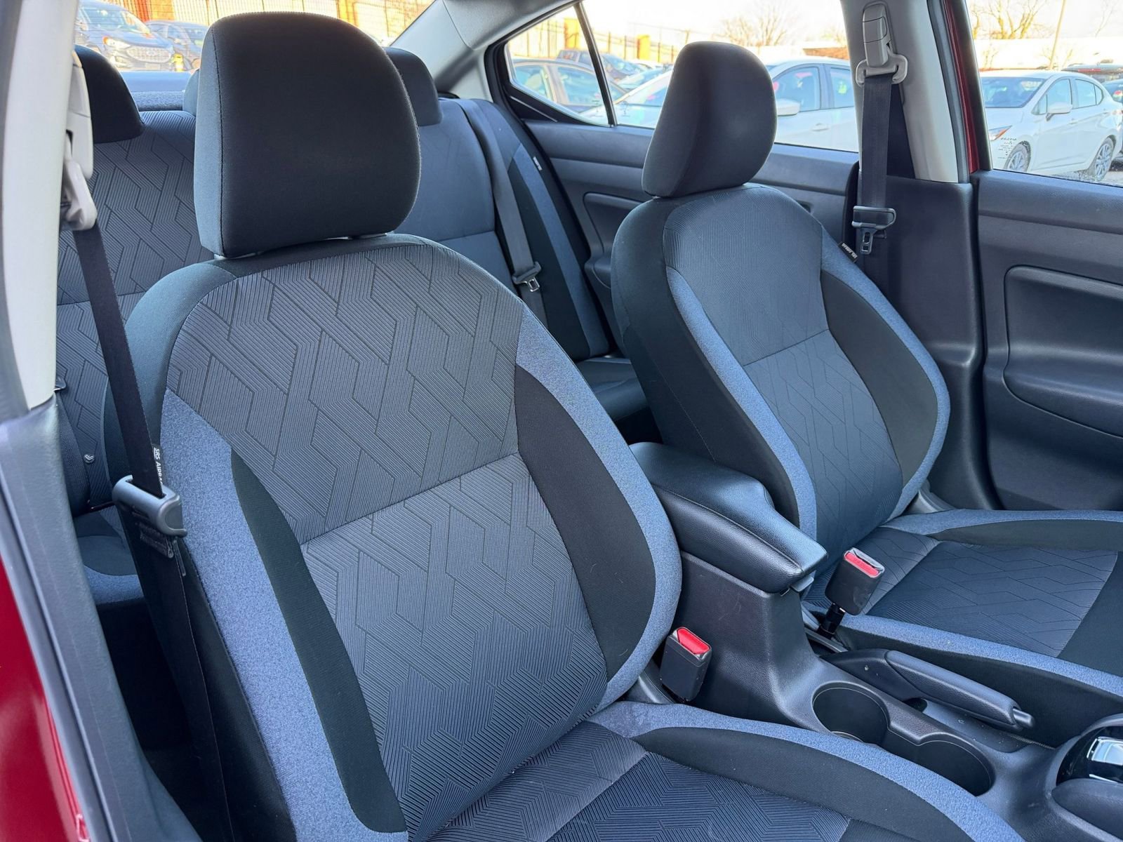 Used 2025 Nissan Versa SV image 31