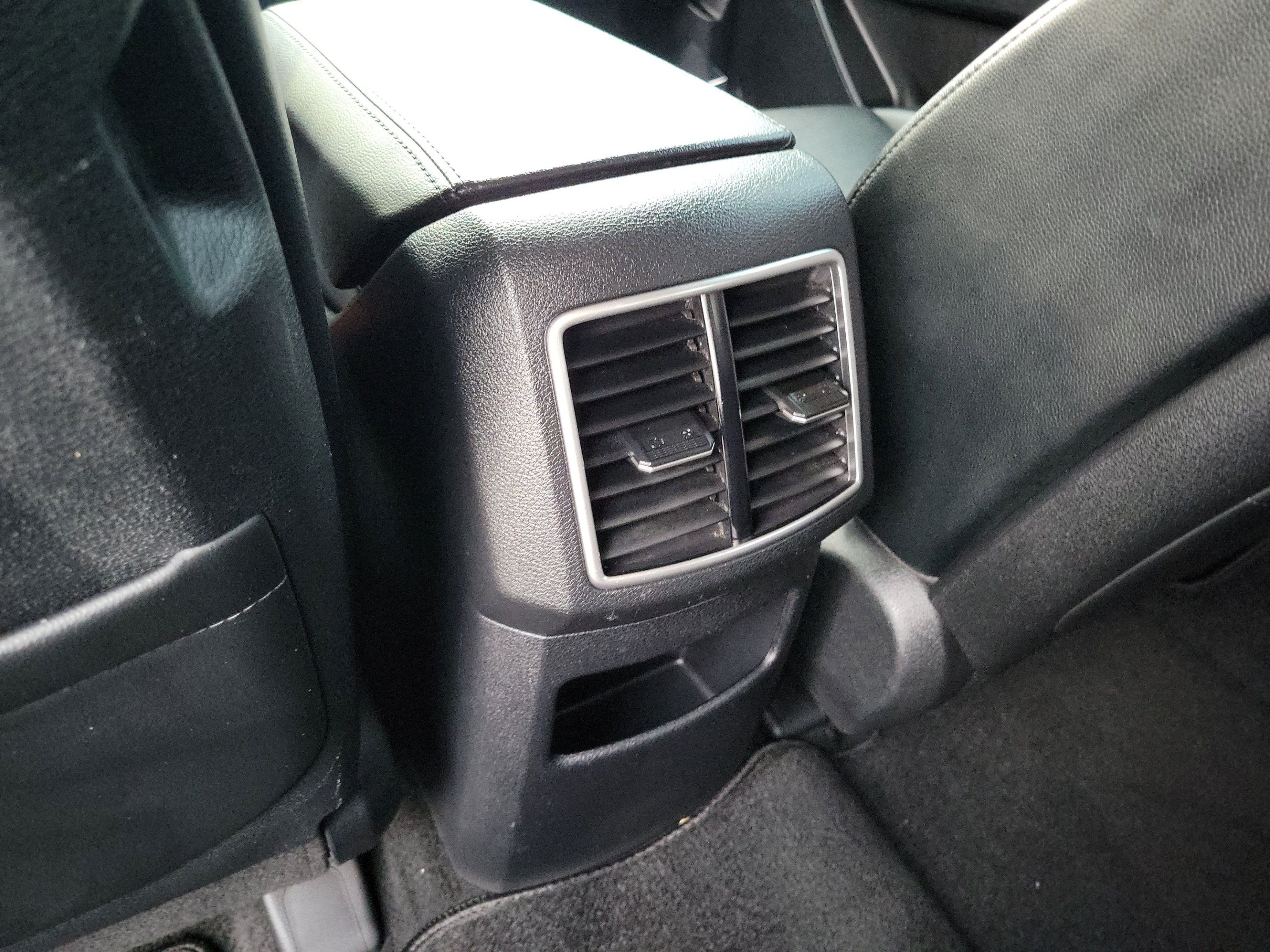 Certified 2025 Kia Sportage SX FWD image 12