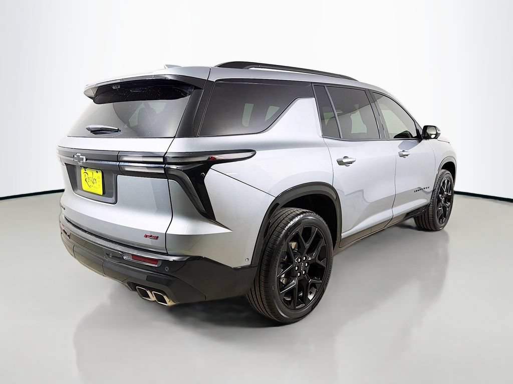 Used 2024 Chevrolet Traverse RS w/ LPO, Floor Liner Package FWD image 6