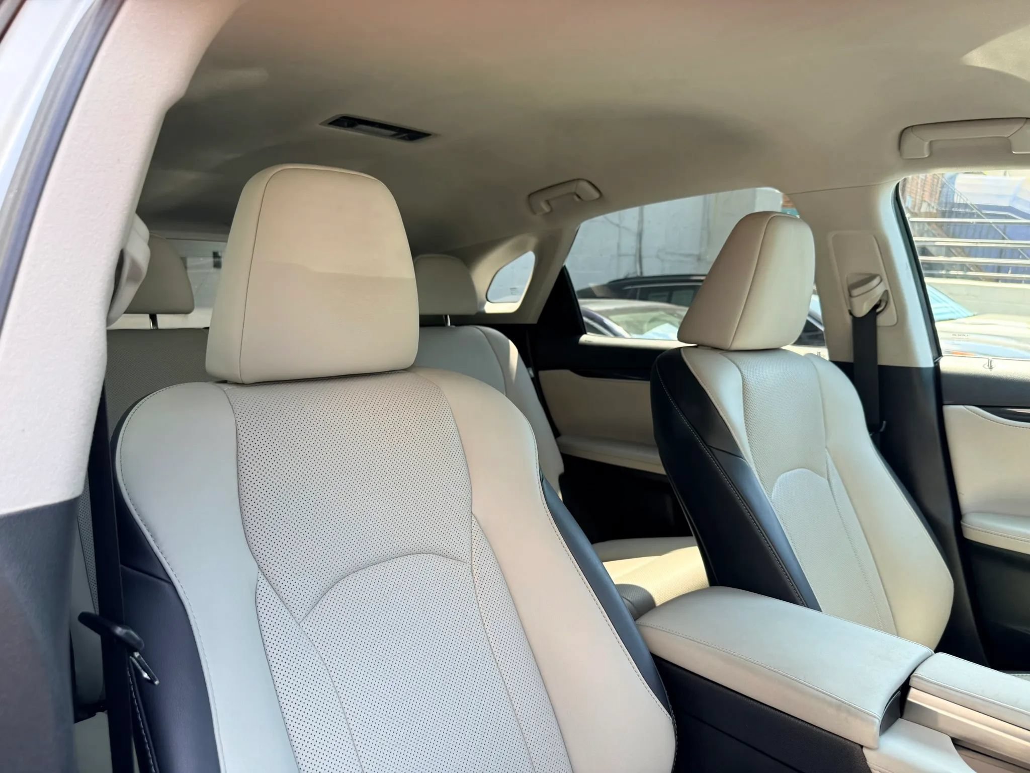 Used 2019 Lexus RX 350 AWD w/ Accessory Package image 28