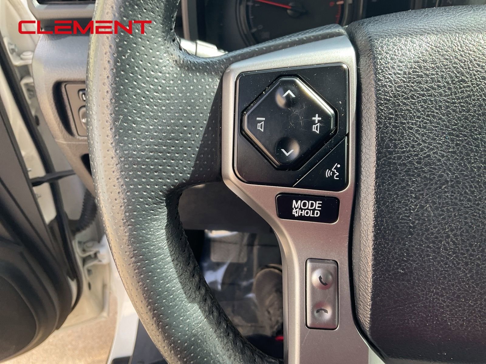 Used 2022 Toyota 4Runner SR5 RWD image 9