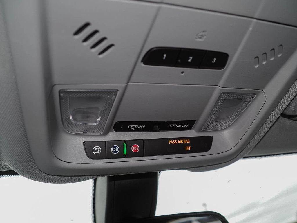 Certified 2018 Chevrolet Equinox LT FWD image 33