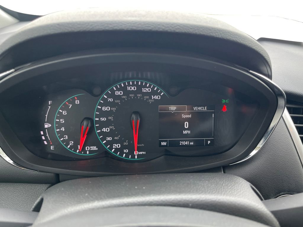 Used 2022 Chevrolet Trax LT w/ LT Convenience Package image 26