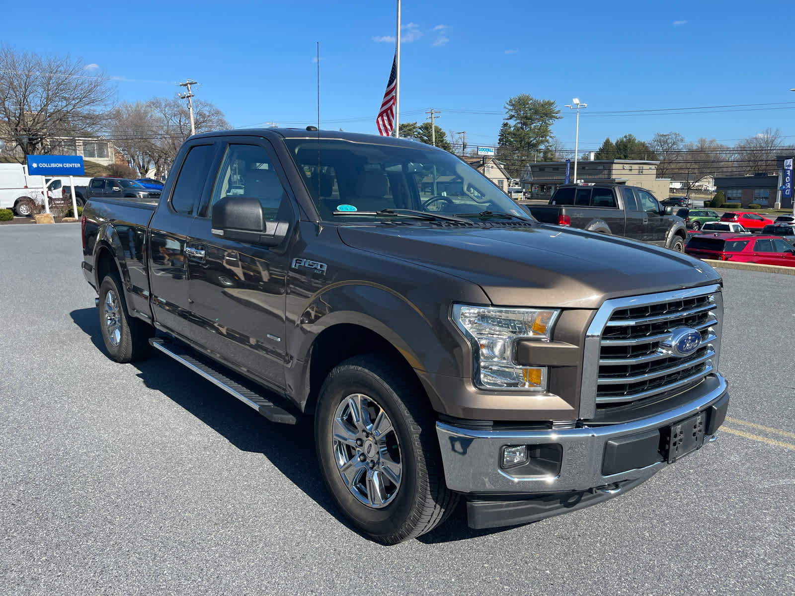 Used 2017 Ford F150 XLT w/ Equipment Group 302A Luxury image 7