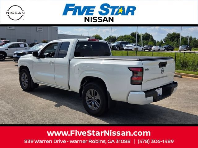 Used 2025 Nissan Frontier SV RWD image 8