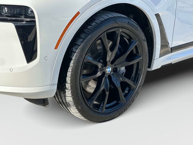 Used 2024 BMW X7 xDrive40i w/ M Sport Package image 29