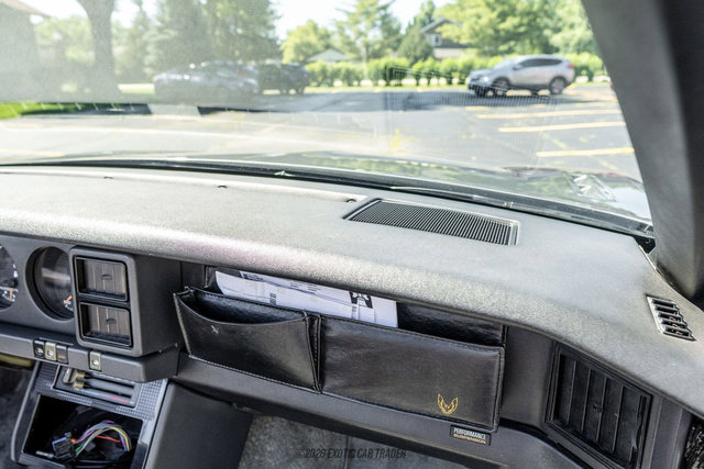Used 1989 Pontiac Firebird Trans Am RWD image 82