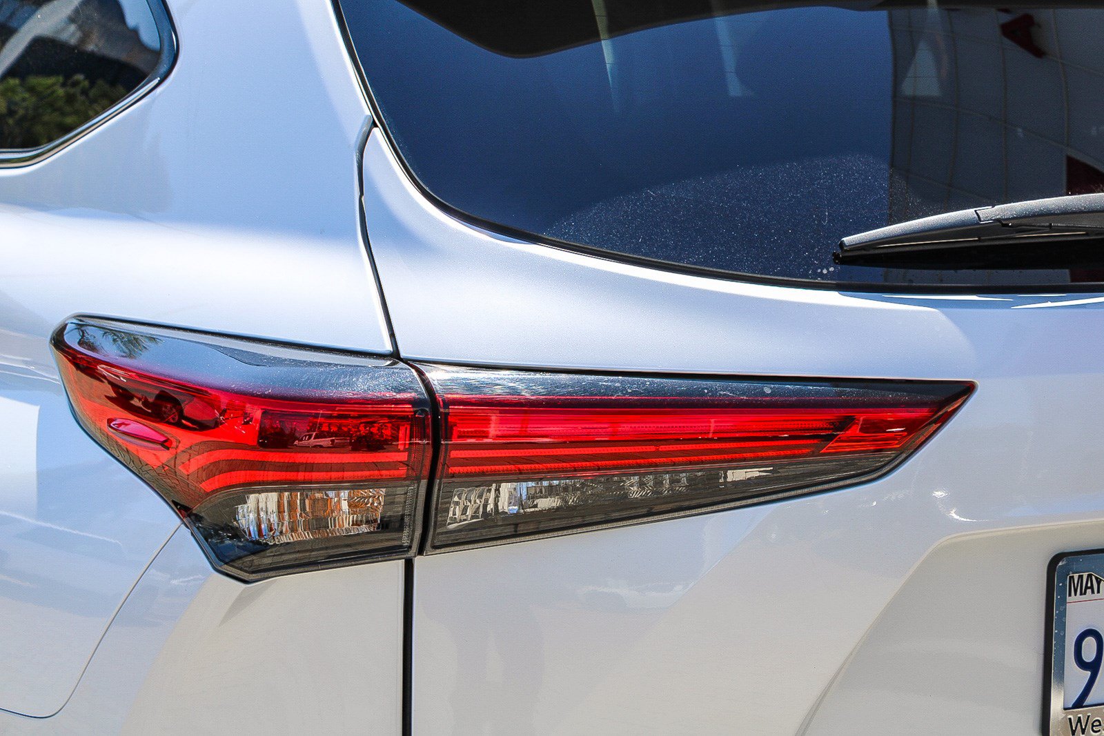 Used 2023 Toyota Highlander XLE FWD image 10