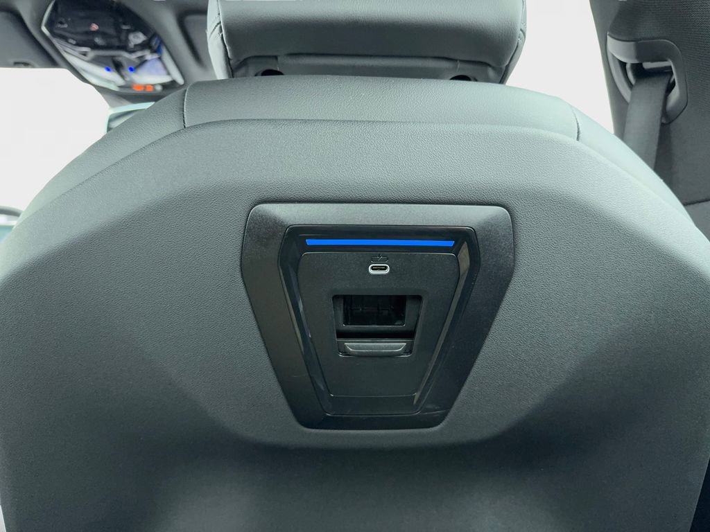 Used 2024 BMW 530i image 28