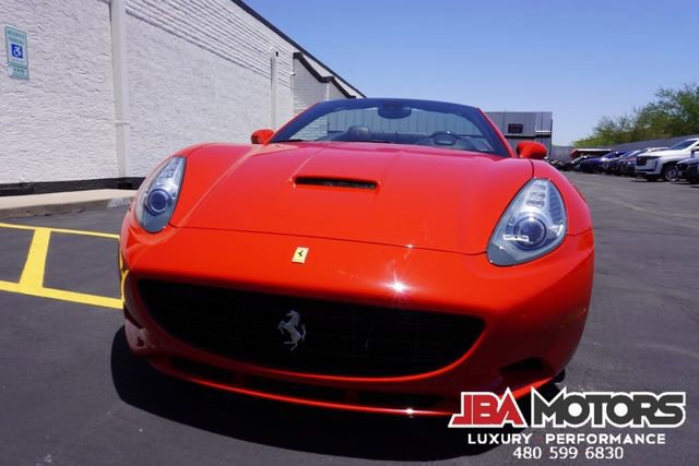 Used 2014 Ferrari California RWD image 84