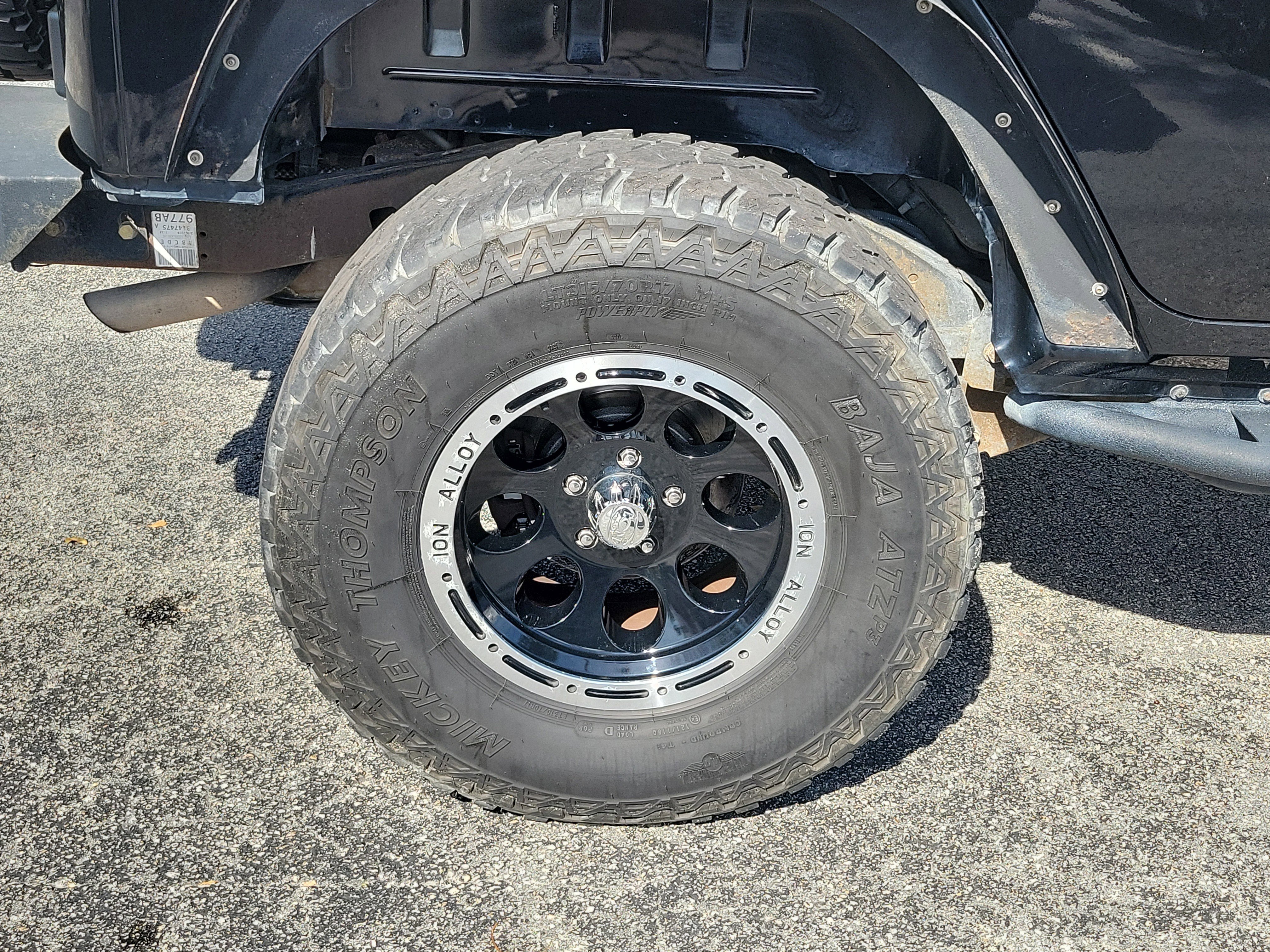 Used 2018 Jeep Wrangler Unlimited Sport S image 35