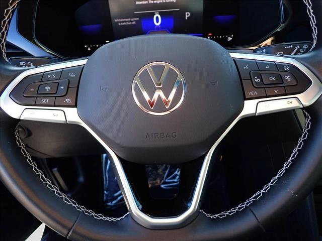 Used 2022 Volkswagen Taos SE w/ Panoramic Sunroof Package image 17