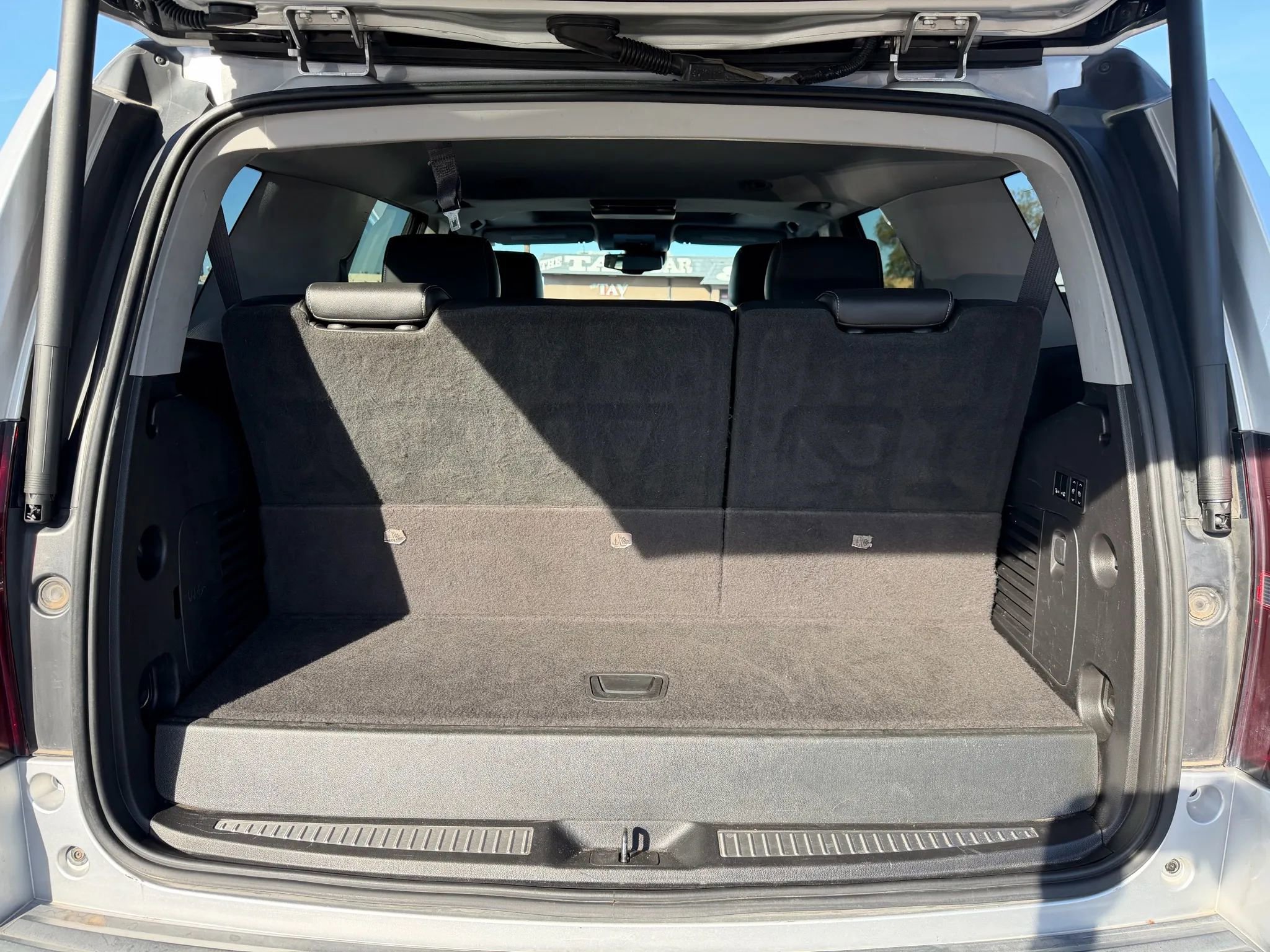 Used 2017 Chevrolet Tahoe LT image 19